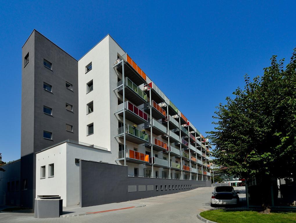 Apollis Business&Budget By Ambiente Apartment Bratislava Exterior photo