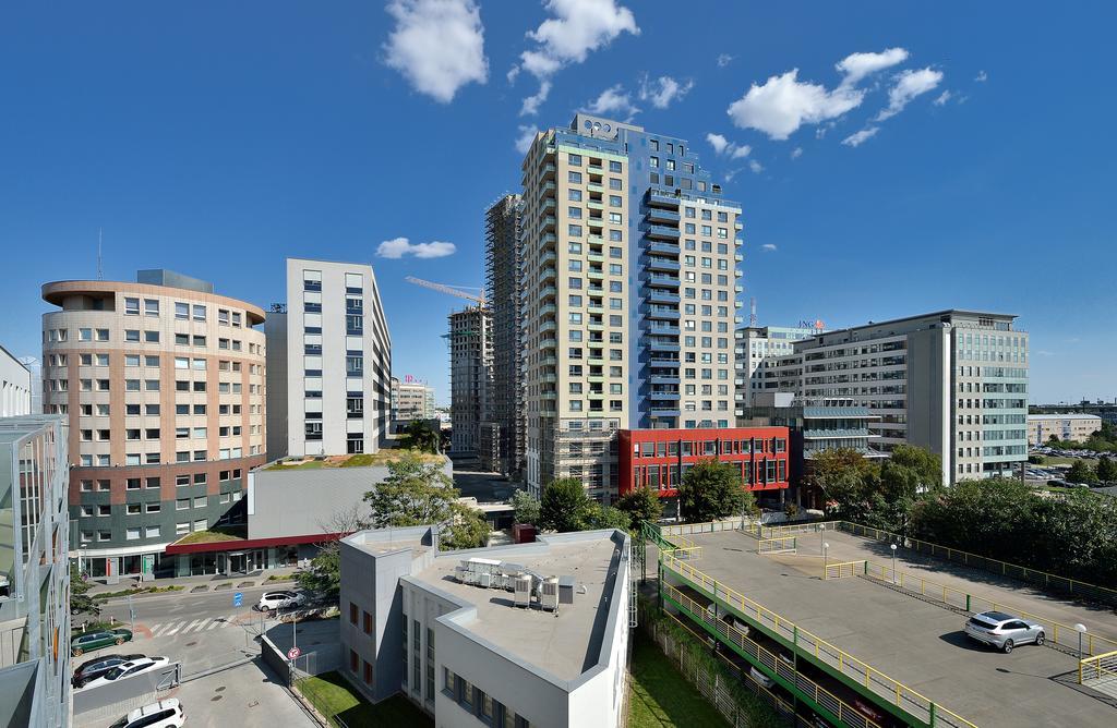 Apollis Business&Budget By Ambiente Apartment Bratislava Exterior photo